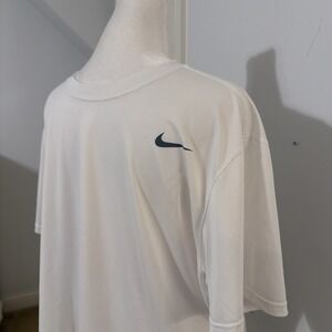 EUC Nike Dri-FIT The Nike Tee Shirt Mens XL White Athletic Training Top
